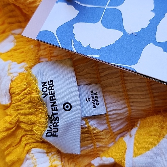 DVF Smocked Tie Strap Ginkgo Yellow Midi Dress NWT Size Medium - Picture 5 of 7